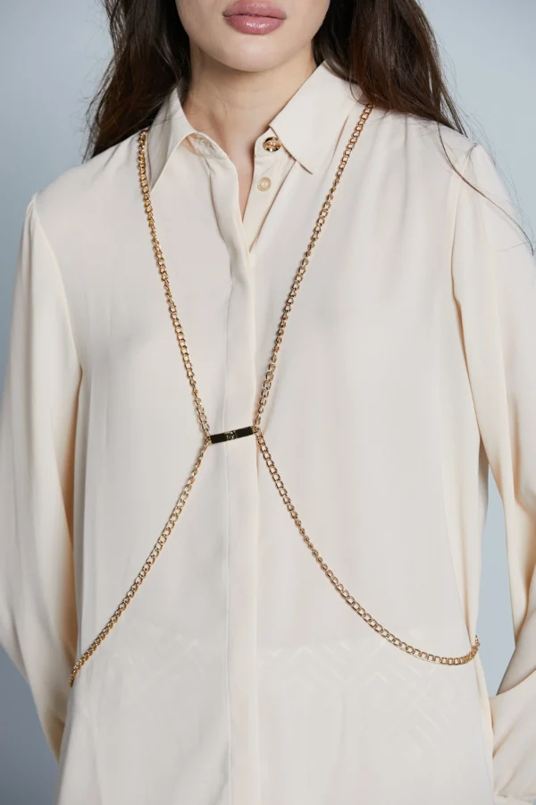 Camisa BURGOS con collar y placa con logo - Imagen 4