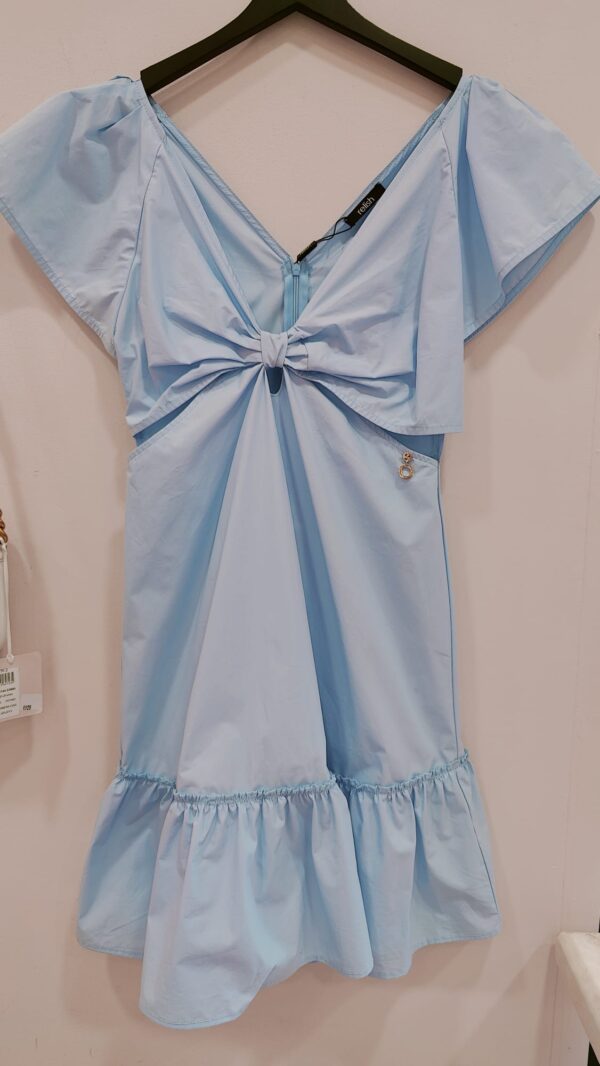 Vestido corto OKKEI M/M escote en V con nudo en el pecho más abertura en la cadera más volantes SOLO EN AZUL (Tallas Italianas) - Imagen 2